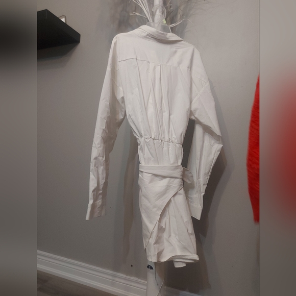 Fashion nova long sleeve dress - Picture 2 of 2